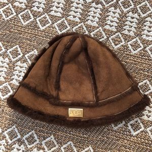 Ugg Bucket Hat
